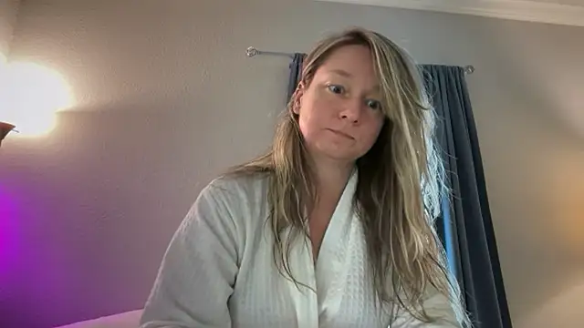 Vivian MayXxX online show from March 2026 05:35:01 PM