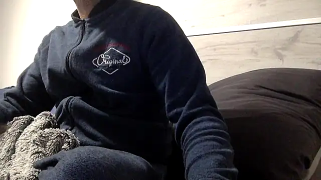 curioushetero online show from February 2025 07:04:02 PM