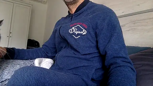 curioushetero online show from March 2025 01:09:01 PM