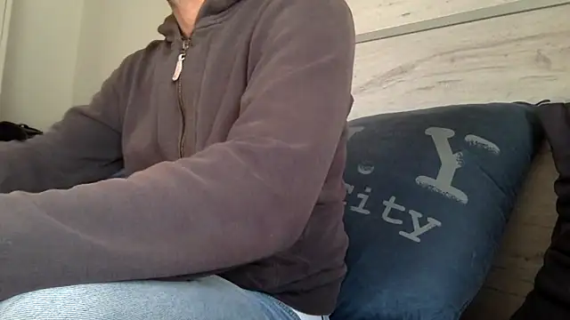 curioushetero online show from March 2025 04:09:02 PM