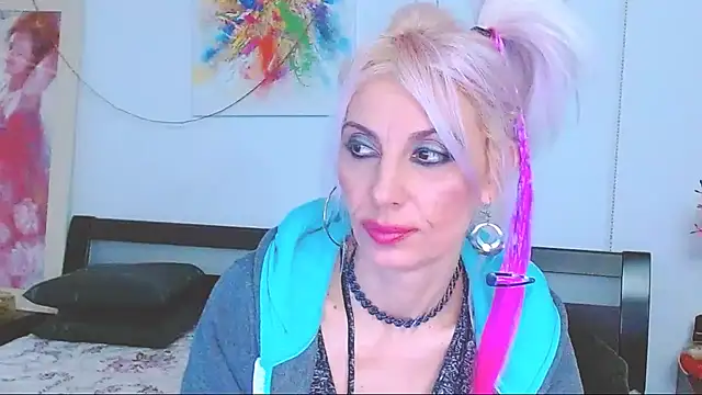 HoneyLara online show from February 2025 12:42:01 AM