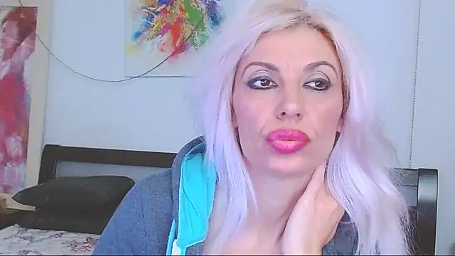 HoneyLara online show from February 2025 08:56:01 PM