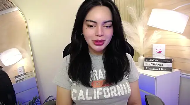 HotstuffCherrySummer online show from December 2024 06:31:01 AM