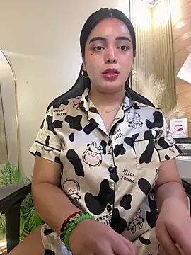 HotstuffCherrySummer online show from February 2025 09:21:01 AM