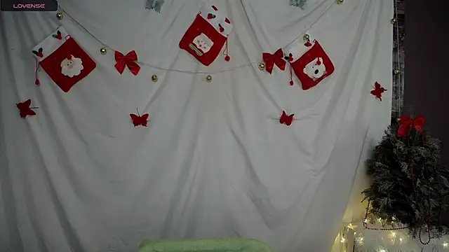 MaryEm976 online show from December 2024 09:00:02 AM