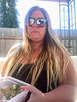 Snapshot of JESS_LOVES chatting on June 2026 11:53:02 PM JESS LOVES online show from June 2026 11:53:02 PM