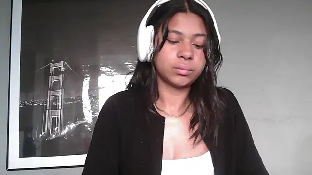 dark enchantress  online show from February 2026 10:57:02 PM