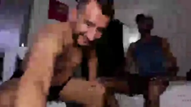 Cloudy pigDude online show from April 2026 03:39:01 AM