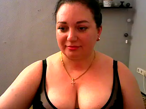AmanaGi online show from January 2025 12:47:02 PM