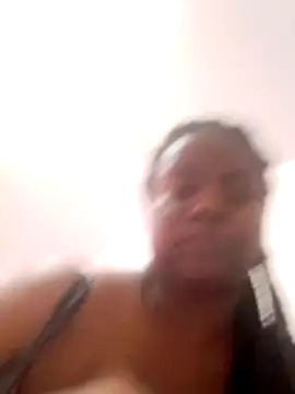 Snapshot of bigtitssxx chatting on October 2025 08:57:01 PM bigtitssxx online show from October 2025 08:57:01 PM