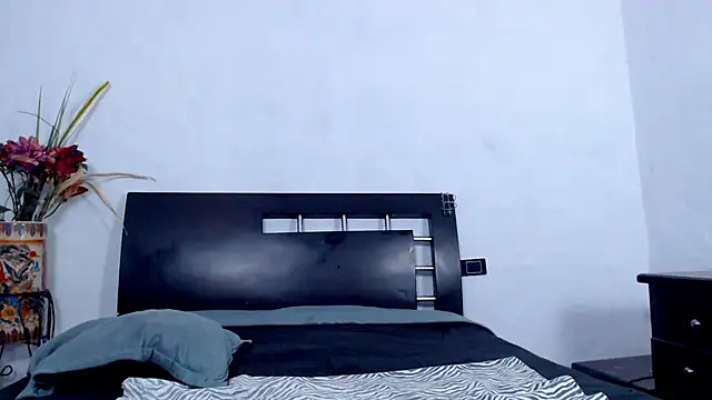 AikoTailor online show from September 2025 07:30:02 PM