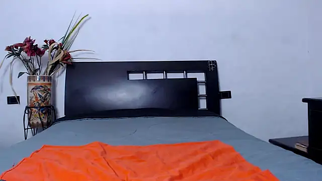 AikoTailor online show from March 2026 02:22:02 PM