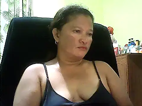 Snapshot of hott_scarlett chatting on January 2025 01:51:01 PM hott scarlett online show from January 2025 01:51:01 PM