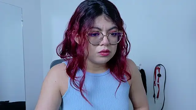 Catwhite  online show from January 2025 11:55:01 AM