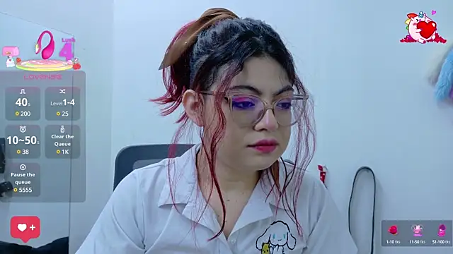 Catwhite  online show from March 2025 12:37:01 PM