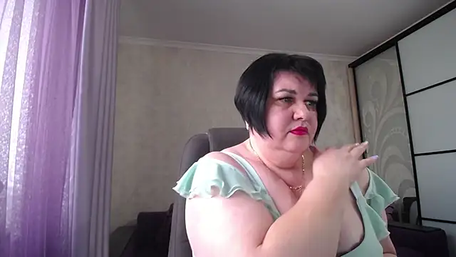 Snapshot of JuicyLady_Di chatting on March 2025 11:55:02 AM JuicyLady Di online show from March 2025 11:55:02 AM