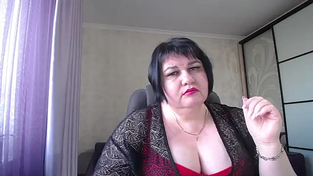 Snapshot of JuicyLady_Di chatting on March 2025 02:51:01 PM JuicyLady Di online show from March 2025 02:51:01 PM
