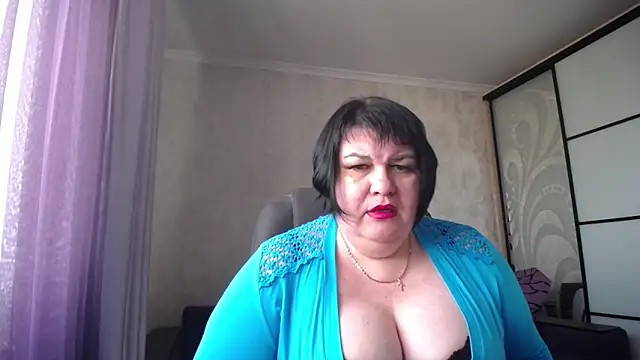 Snapshot of JuicyLady_Di chatting on March 2025 08:59:01 AM JuicyLady Di online show from March 2025 08:59:01 AM