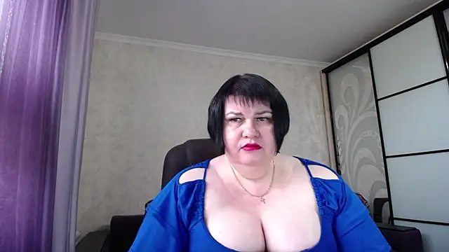 JuicyLady Di online show from September 2025 05:01:02 AM