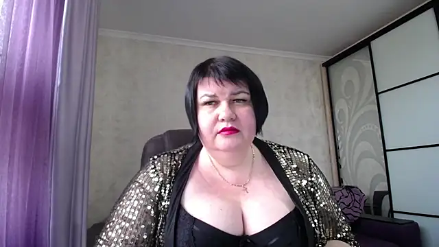 JuicyLady Di online show from October 2025 08:01:01 AM