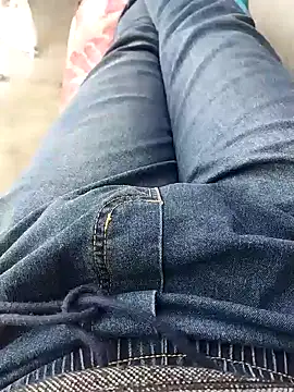 Snapshot of K-27 chatting on October 2025 01:26:02 PM K-27 online show from October 2025 01:26:02 PM