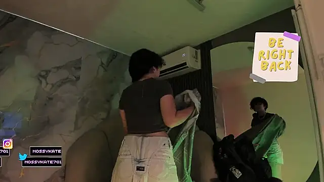 Katemoss70 online show from April 2026 12:25:01 PM