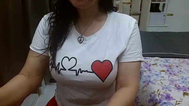 Snapshot of Lovelywife786 chatting on May 2026 10:58:01 AM Lovelywife786 online show from May 2026 10:58:01 AM