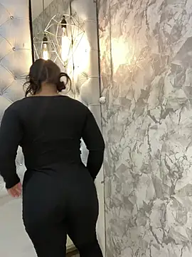 EmilyQueen3x online show from January 2025 07:56:02 PM