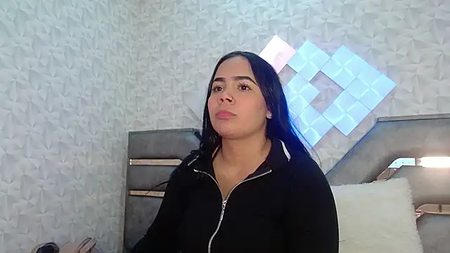 EmilyQueen3x online show from September 2025 12:49:01 PM