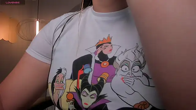 Snapshot of MartinnaBonnet chatting on March 2025 10:35:02 AM MartinnaBonnet online show from March 2025 10:35:02 AM