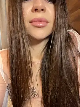 Snapshot of _realbeautyinside chatting on February 2025 02:26:02 PM realbeautyinside online show from February 2025 02:26:02 PM