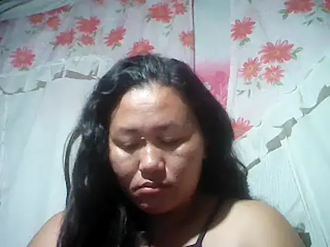 Snapshot of Sexyhorney4u chatting on December 2024 10:21:02 PM Sexyhorney4u online show from December 2024 10:21:02 PM