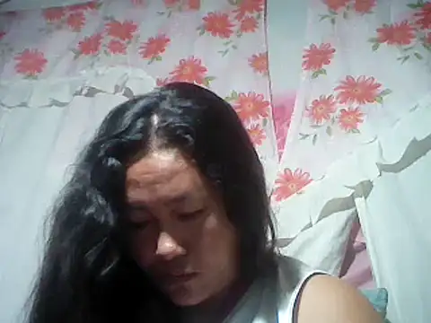 Snapshot of Sexyhorney4u chatting on December 2024 09:15:02 PM Sexyhorney4u online show from December 2024 09:15:02 PM
