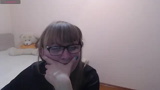 MargotLot online show from January 2025 10:29:02 AM