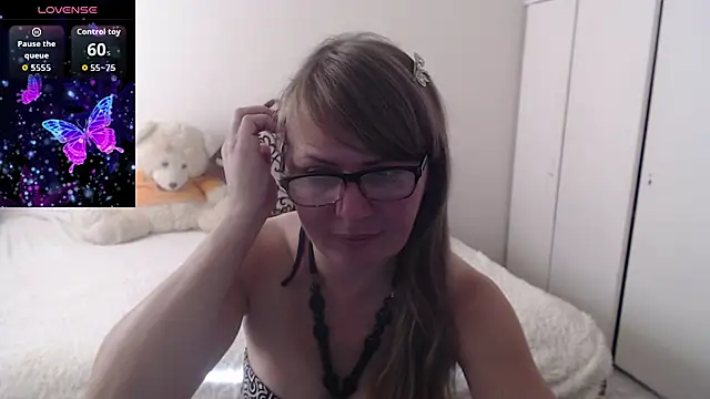 MargotLot online show from September 2025 04:18:02 AM