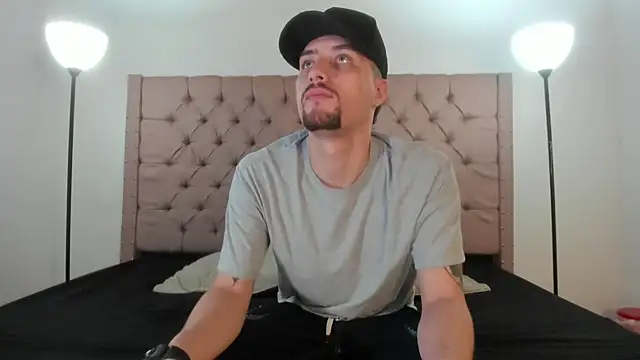 Pleasure Vibes23 online show from February 2025 11:44:02 AM