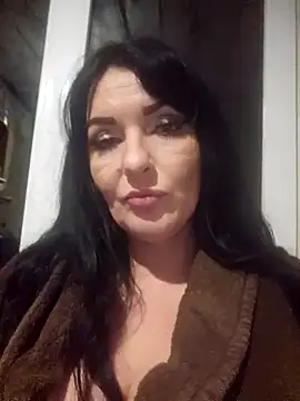 Flo Sandra online show from November 2025 03:12:02 PM