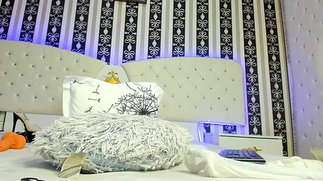 Aidasina online show from February 2025 02:19:01 AM