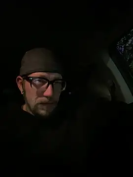 Snapshot of Tomas_Zaddy chatting on December 2024 09:21:01 AM Tomas Zaddy online show from December 2024 09:21:01 AM