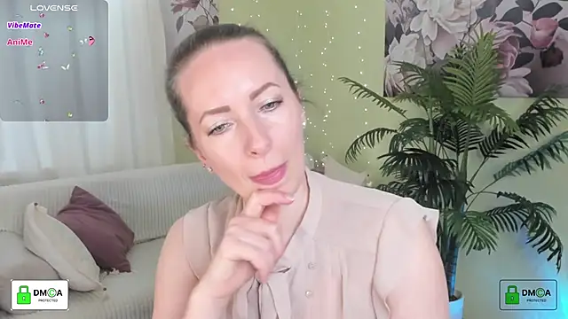 Queenymel online show from April 2026 01:17:02 PM