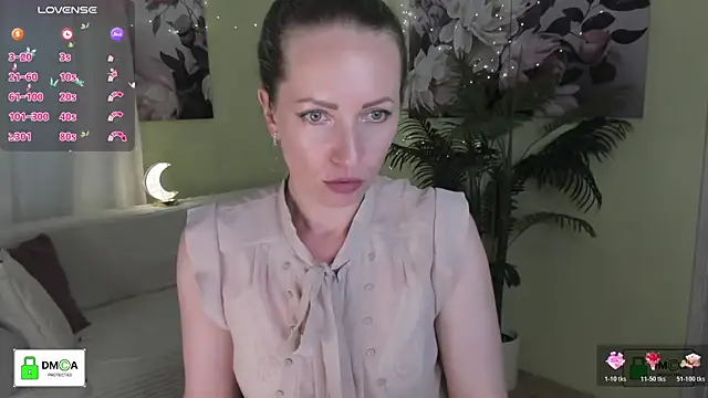 Snapshot of Queenymel chatting on July 2026 04:24:01 PM Queenymel online show from July 2026 04:24:01 PM