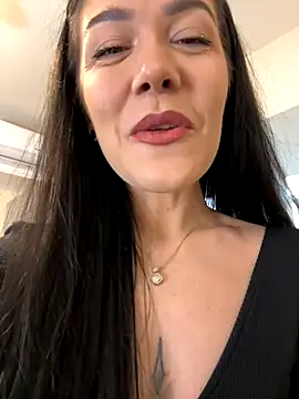 denise k online show from November 2025 12:38:02 PM