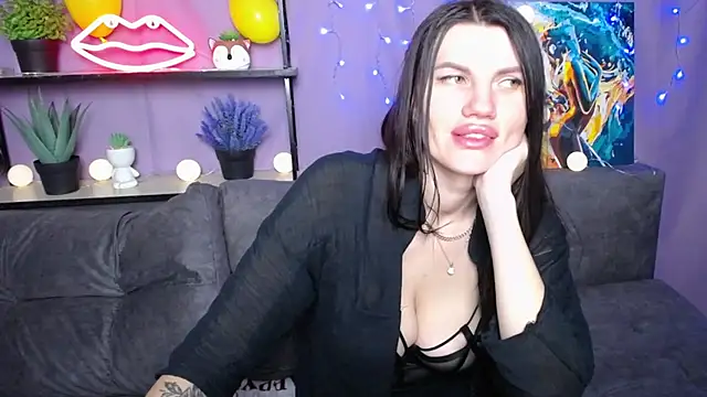 MilaLoona online show from January 2025 04:15:01 PM