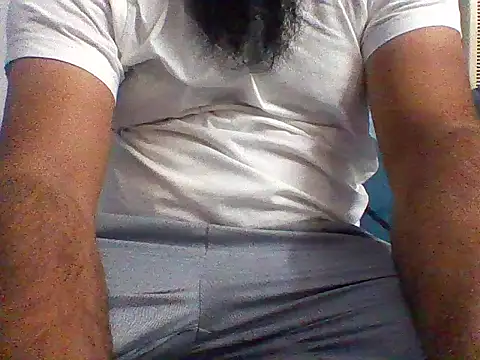 addydaddy579 online show from December 2025 05:32:01 PM