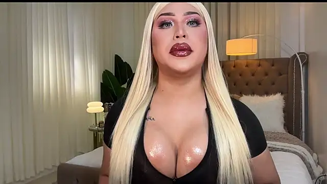 Snapshot of Your_Majesty_Tyra chatting on January 2025 05:29:01 AM Your Majesty Tyra online show from January 2025 05:29:01 AM