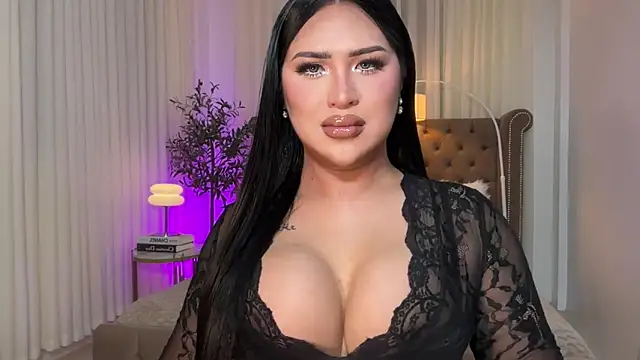 Snapshot of Your_Majesty_Tyra chatting on September 2025 04:47:02 AM Your Majesty Tyra online show from September 2025 04:47:02 AM