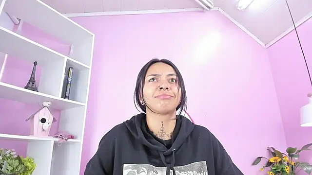 Snapshot of miss_soffi_ chatting on February 2025 12:03:02 PM miss soffi online show from February 2025 12:03:02 PM