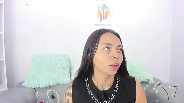 Snapshot of miss_soffi_ chatting on September 2025 12:05:01 PM miss soffi online show from September 2025 12:05:01 PM
