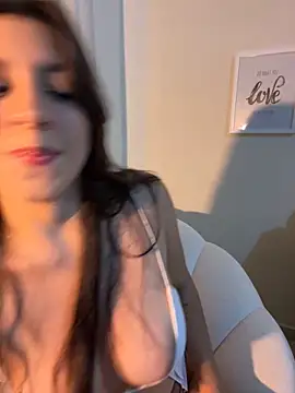 loolla 23 online show from September 2025 03:30:02 AM