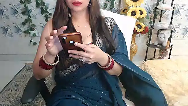 mahimagicdoll DESI online show from December 2024 02:11:01 PM